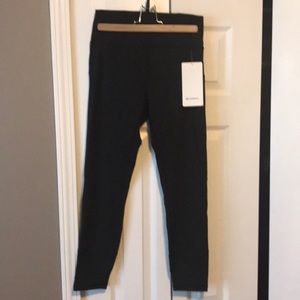 Lululemon In Movement Tight 25”